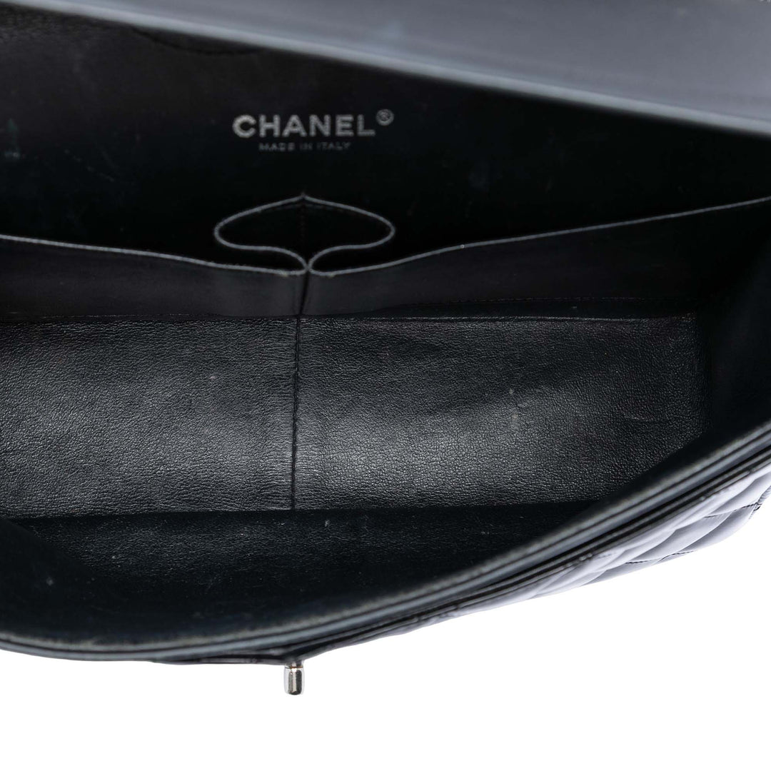 Chanel Jumbo Classic Cuir verni Double rabat