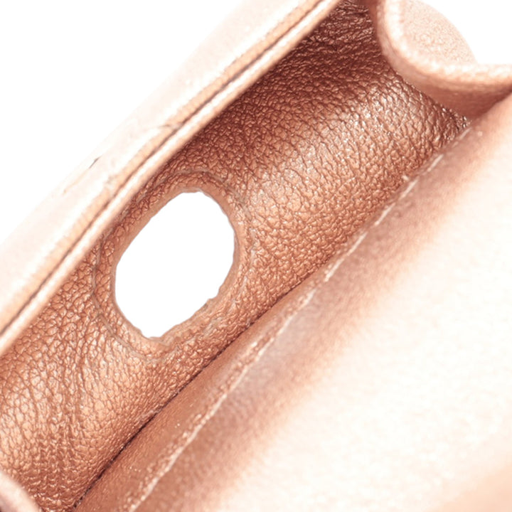 Chanel CC Quilted Métallisé Cuir d’agneau Coin Pochette and AirPods Pro Étui Rose