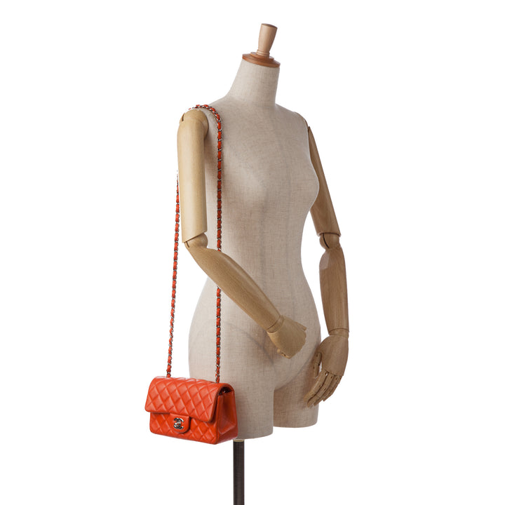 Chanel Mini Rectangular Classic Cuir d’agneau Simple rabat