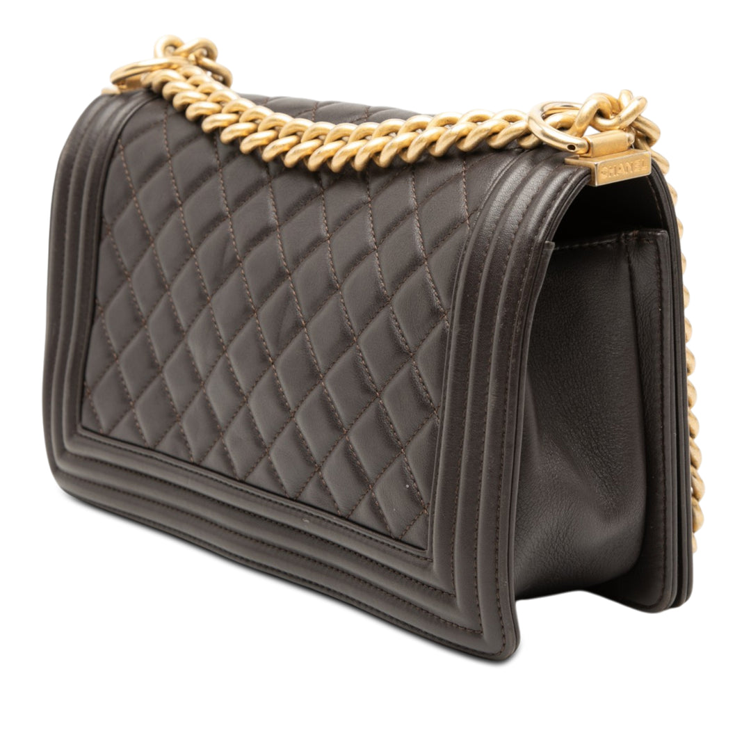 Chanel Old Medium Matelassé Cuir d’agneau Boy à rabat