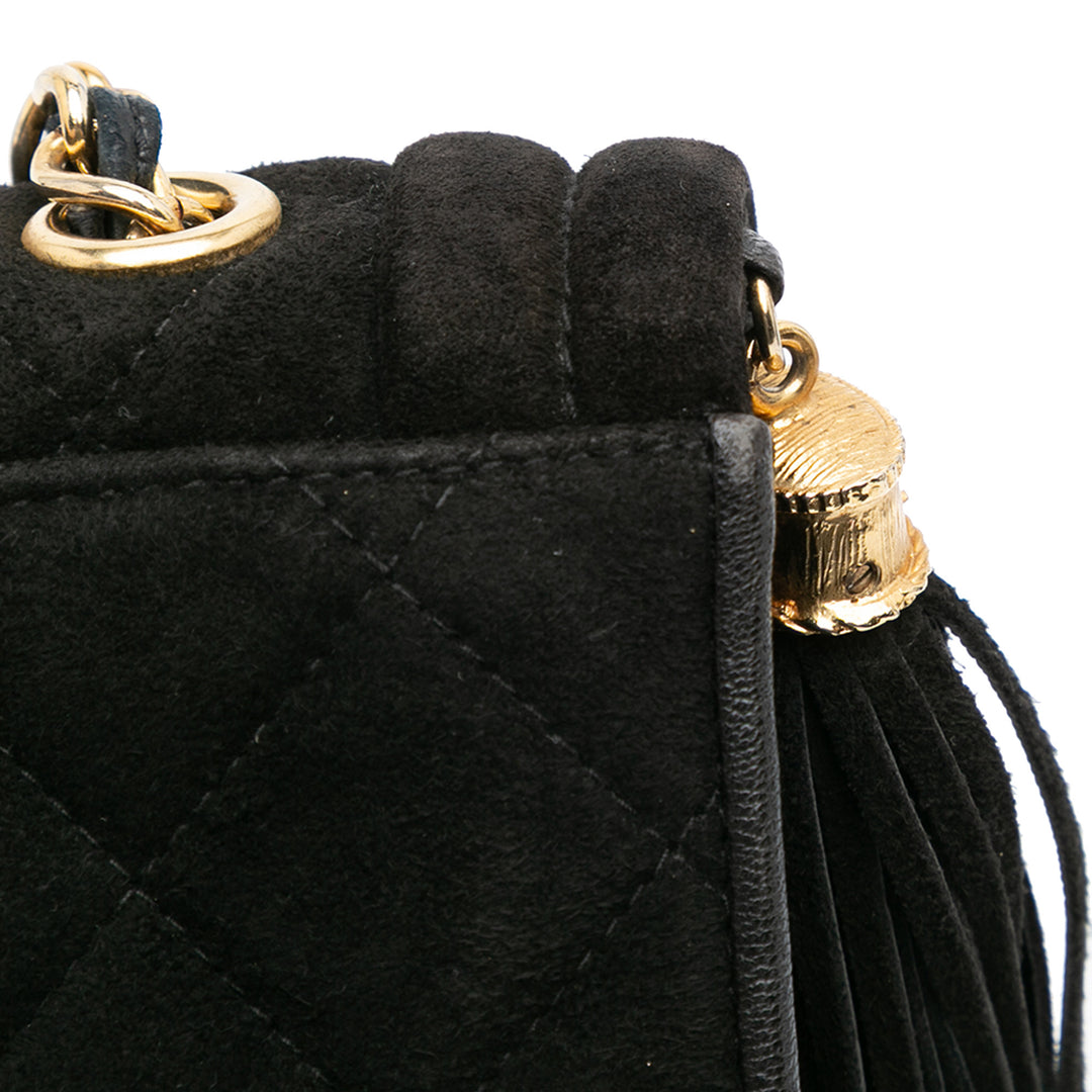 Chanel Quilted Daim Tassel Flap Noir – GABY PARIS Authentique