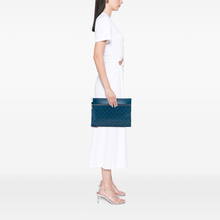Chanel Matelassé Cuir d’agneau Multi Zip Étui Pochette