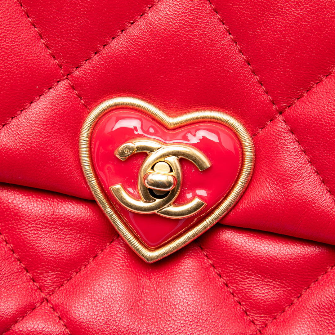 Chanel Small Matelassé Cuir d’agneau Coco Love à rabat