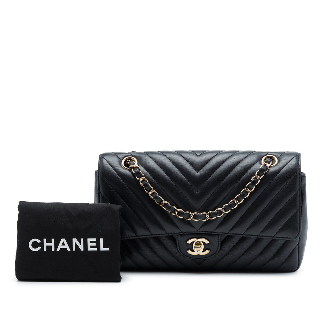 Chanel Medium Classic Chevron Crumpled Cuir de veau Double rabat