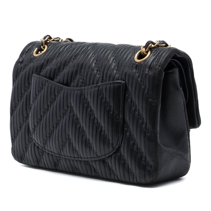 Classic Chevron Pleated Double rabat Moyen Cuir de veau Noir