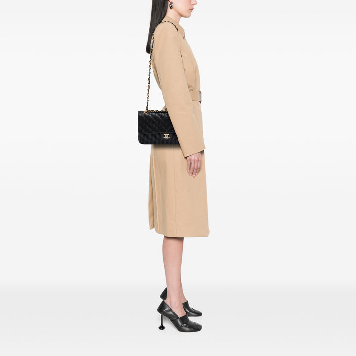 Classic Chevron Pleated Double rabat Moyen Cuir de veau Noir