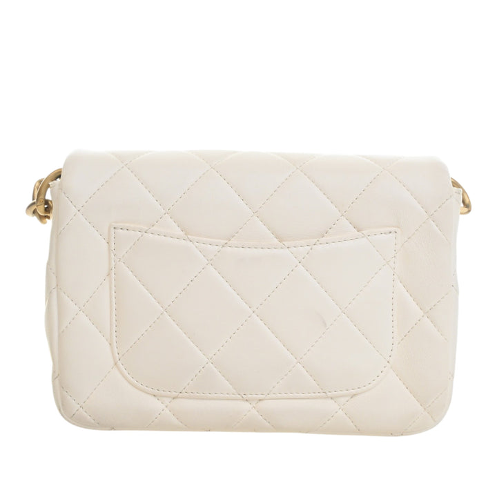 Chanel Small Matelassé Cuir d’agneau Chain à rabat
