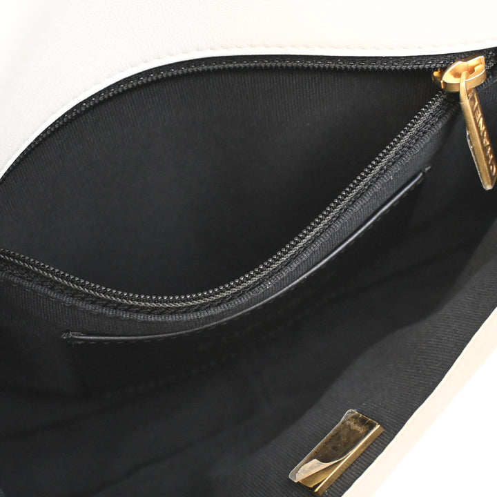 Chanel Small Matelassé Cuir d’agneau Chain à rabat