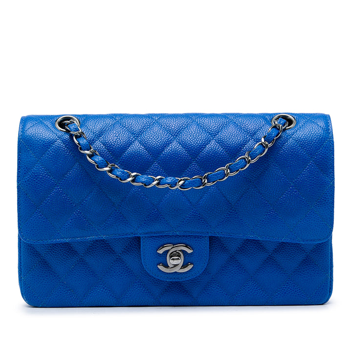 Chanel Classic Double rabat Moyen Cuir caviar Bleu – vue principale – GABY PARIS