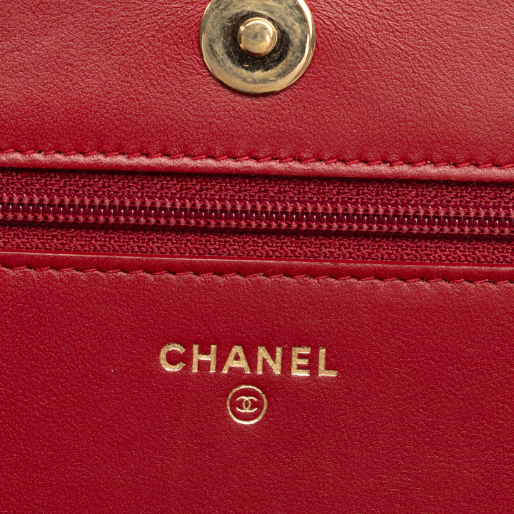 CC Lambskin Pearl Wallet On Chain Red - Gaby Paris