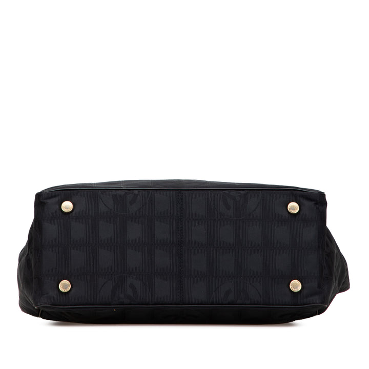 Chanel New Travel Line Nylon Cabas Noir – GABY PARIS Authentique