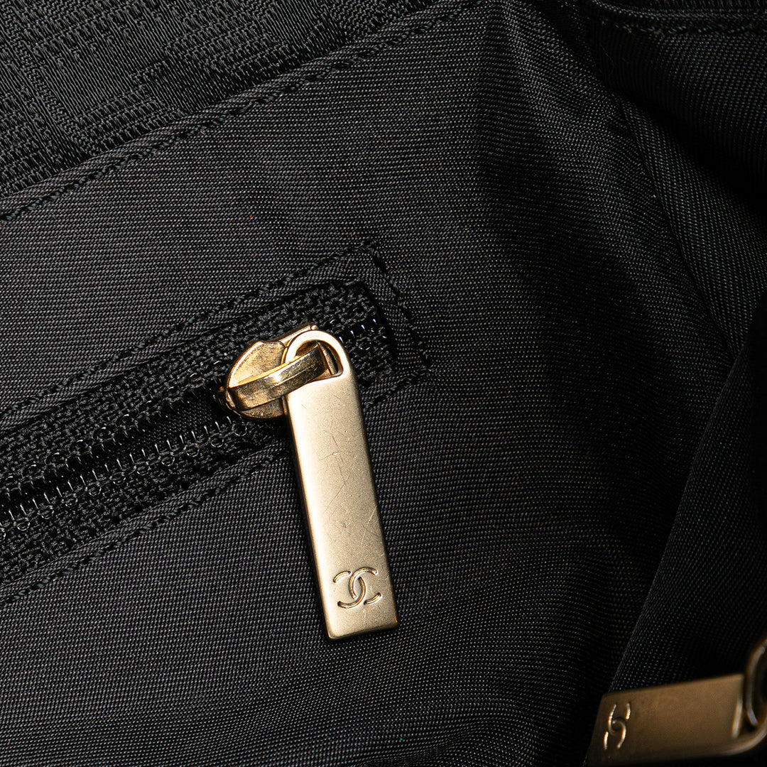 Chanel New Travel Line Nylon Cabas Noir – GABY PARIS Authentique