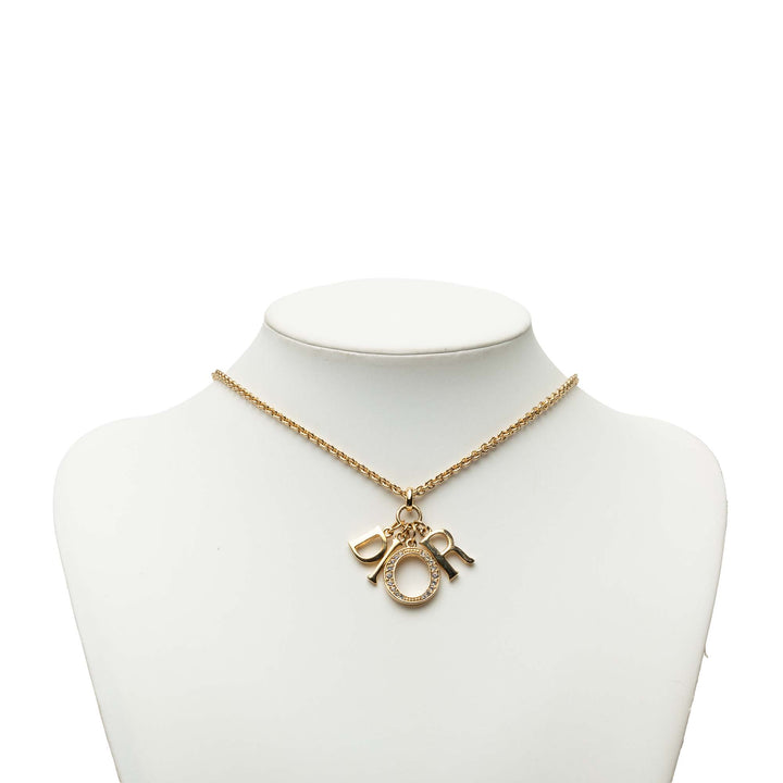 Dior plaqué Strass Logo Pendant Collier Doré – vue 6 – GABY PARIS