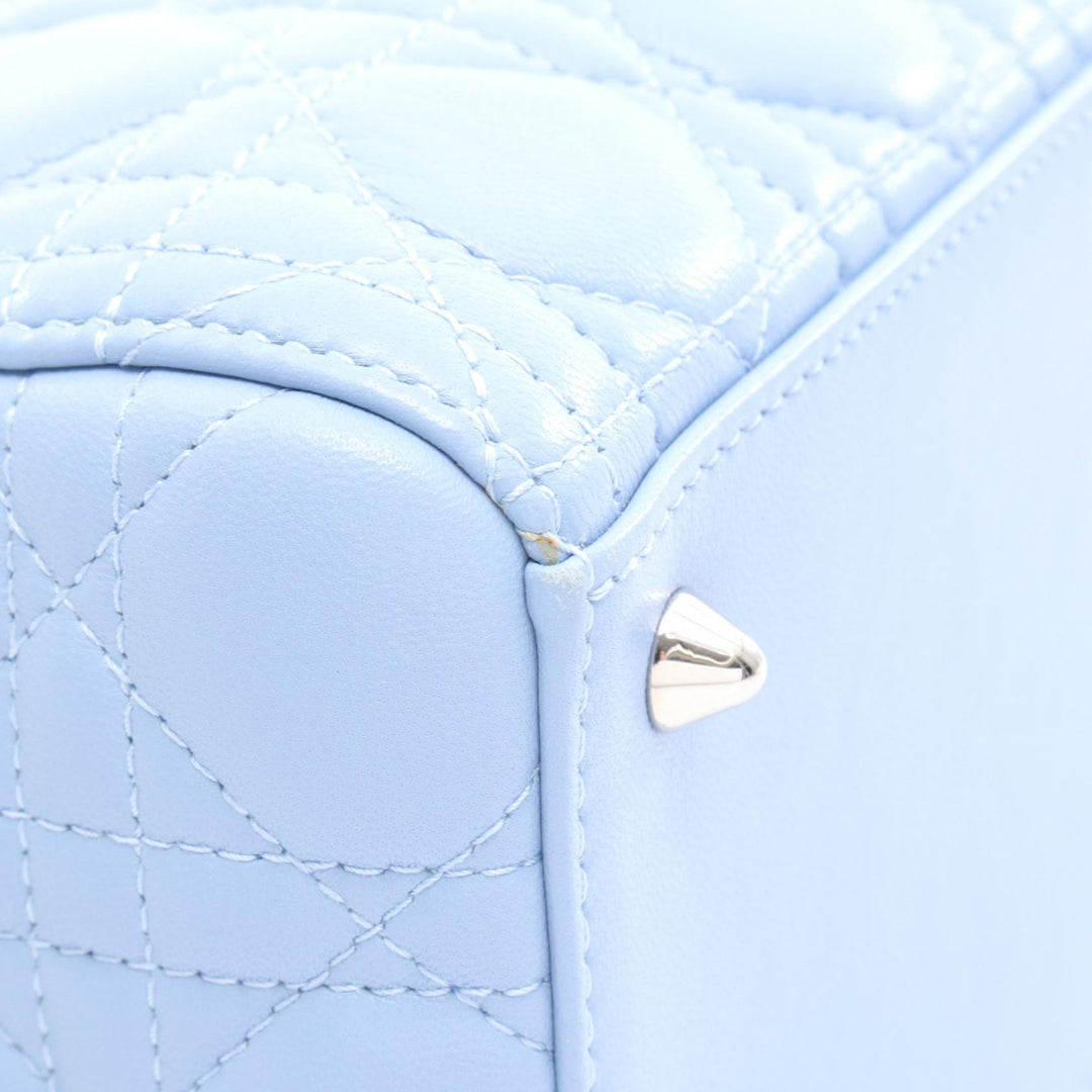 Dior Medium Cuir d’agneau Cannage Lady Dior