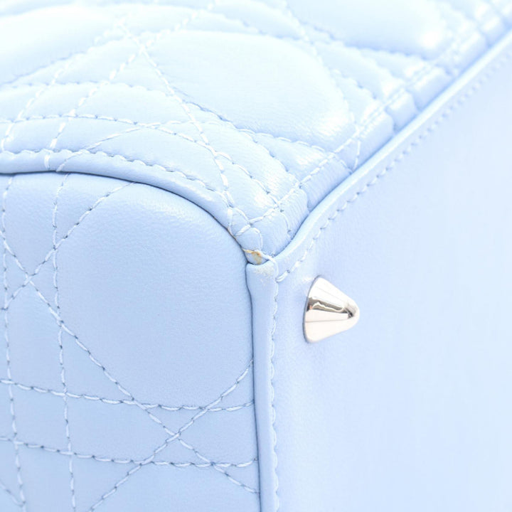 Dior Medium Cuir d’agneau Cannage Lady Dior