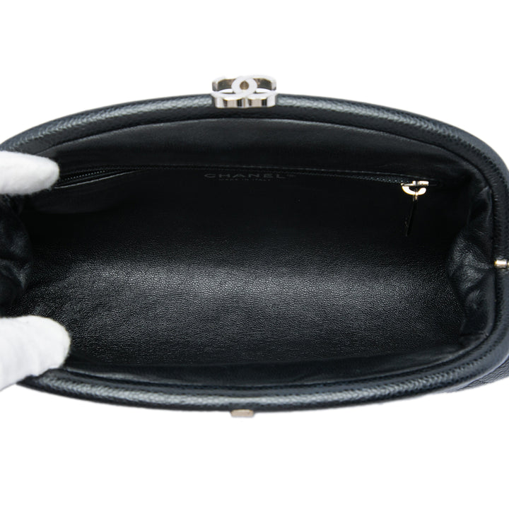 Chanel Matelassé Timeless Kisslock Pochette Cuir caviar