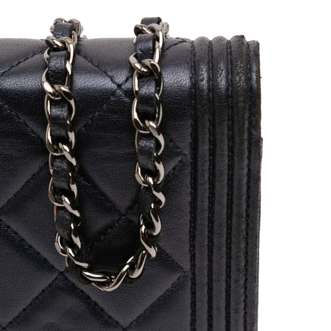 Chanel Matelassé Cuir d’agneau Boy Wallet on Chain