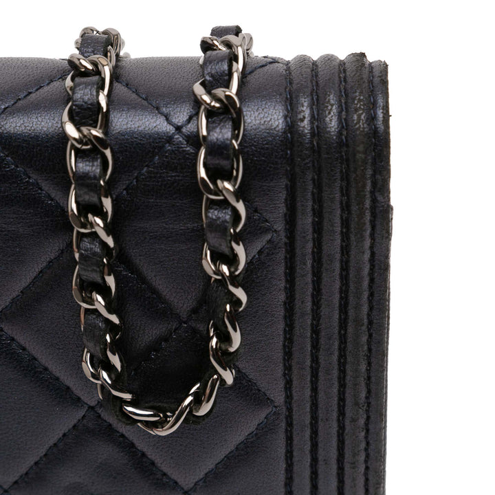 Chanel Matelassé Cuir d’agneau Boy Wallet on Chain