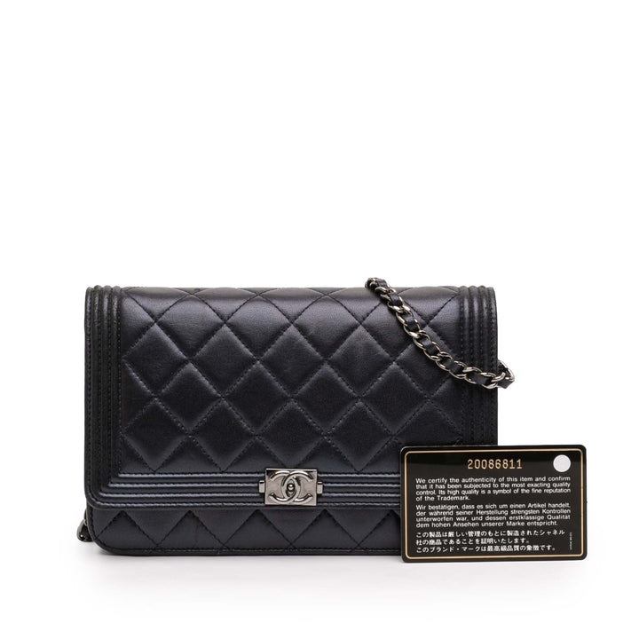 Chanel Matelassé Cuir d’agneau Boy Wallet on Chain