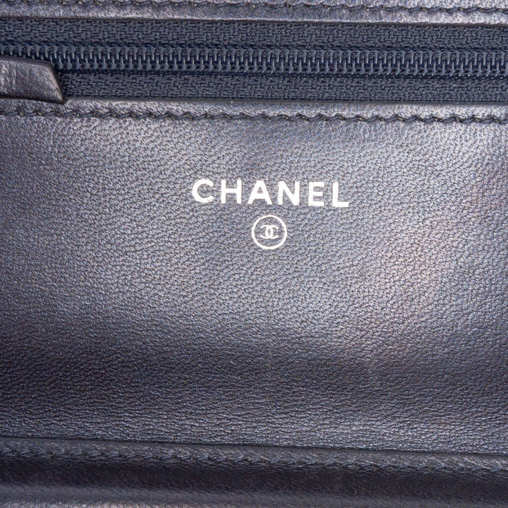 Chanel Matelassé Cuir d’agneau Boy Wallet on Chain