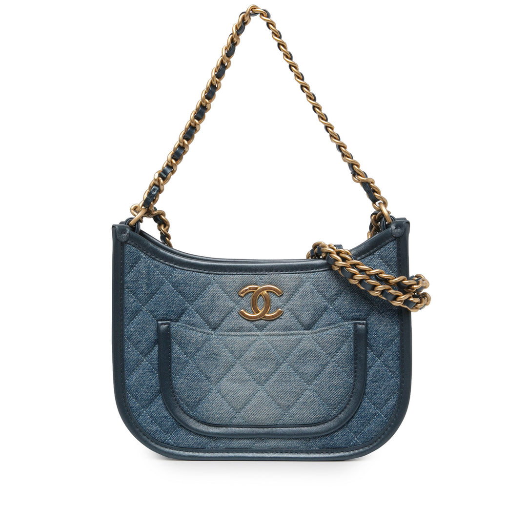 Chanel CC Matelassé Hobo Sac Jean Bleu – vue principale – GABY PARIS