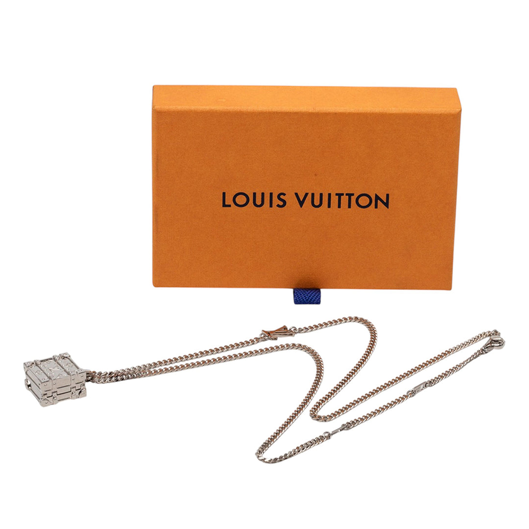 Louis Vuitton Brass Monogram Trunk Pendant Collier