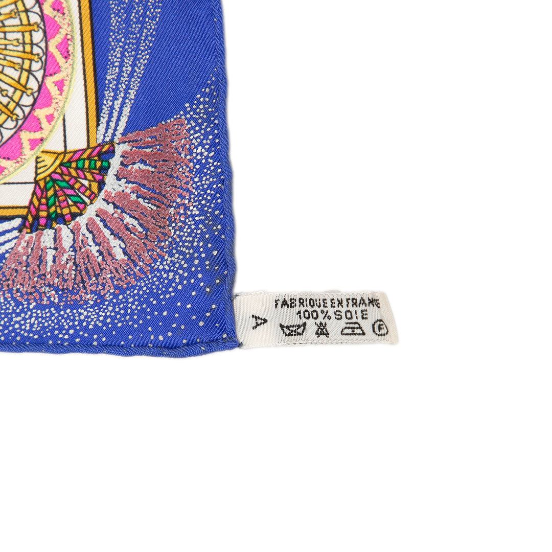 Hermès Carré Feux D Artifice Carre Handkerchief Bleu – vue 4 – GABY PARIS