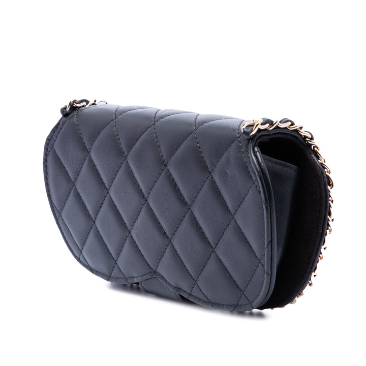 Chanel CC Matelassé Cuir d’agneau Sac rond à chaîne Sunglasses Étui