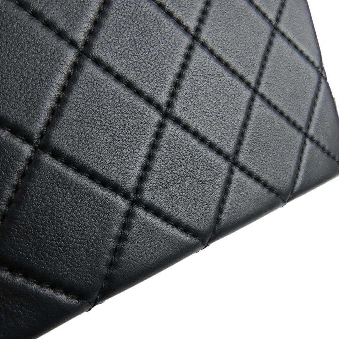 Chanel Medium Matelassé Cuir de veau clouté Square Vanity