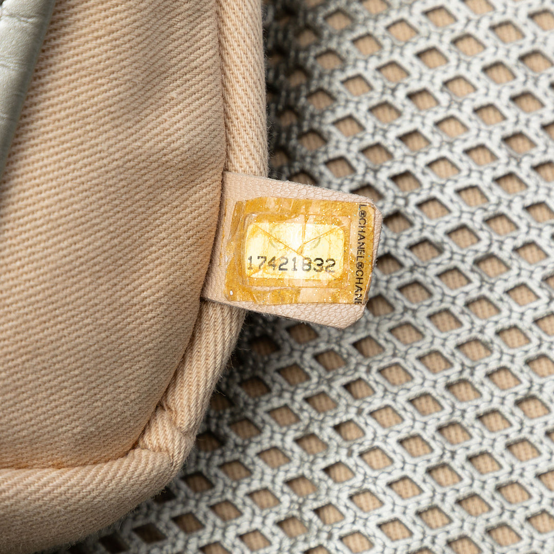 Chanel Small Perforated Cuir de veau Up In The Air Flap Argenté