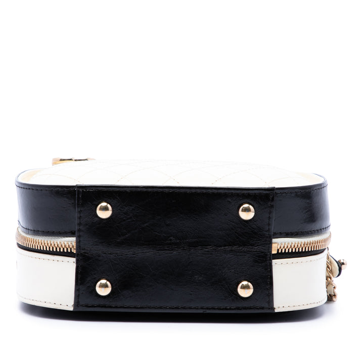 CC Matelassé Froissé Vanity Petit Cuir de veau Noir