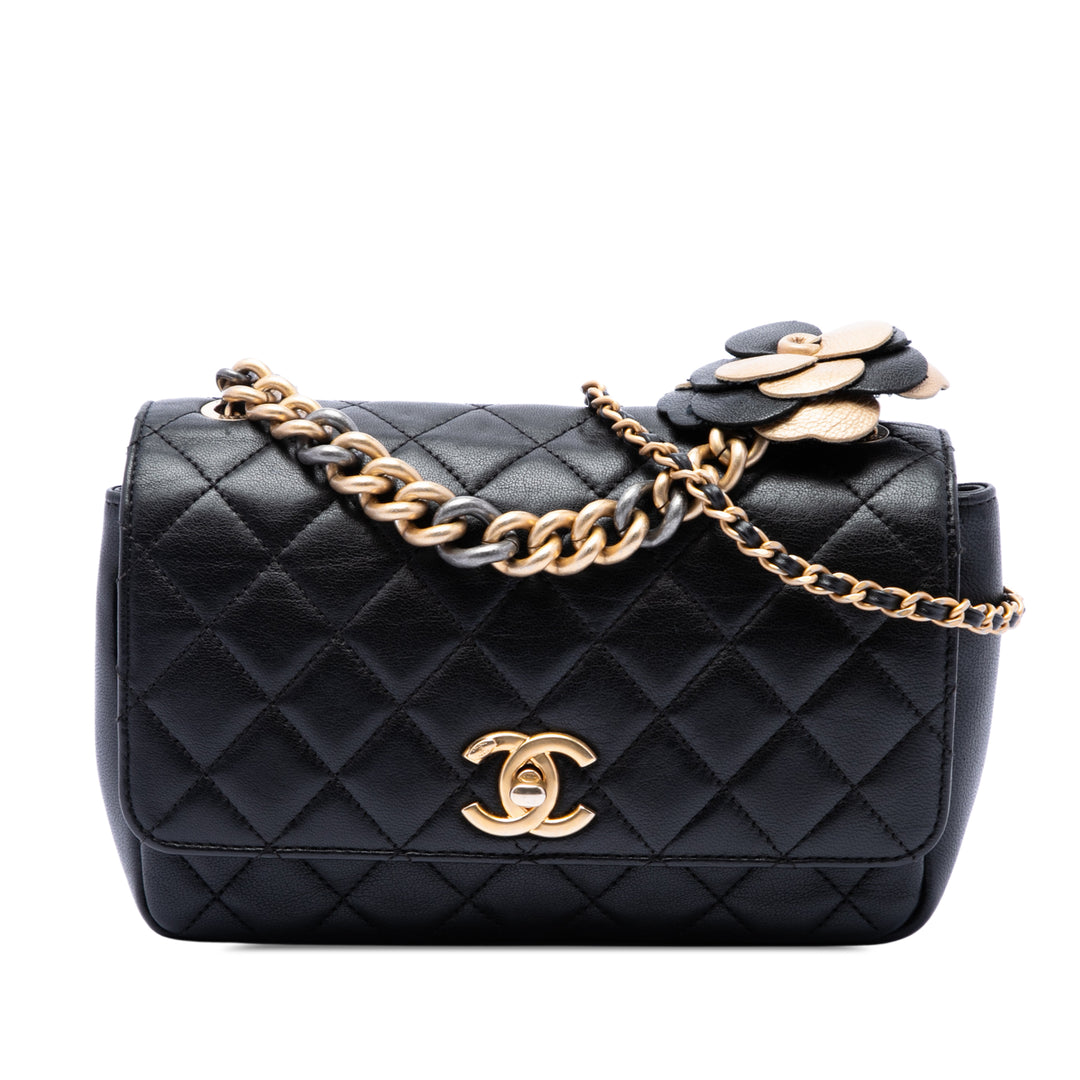 Chanel Matelassé Private Affair Camellia à rabat Moyen Cuir d'agneau