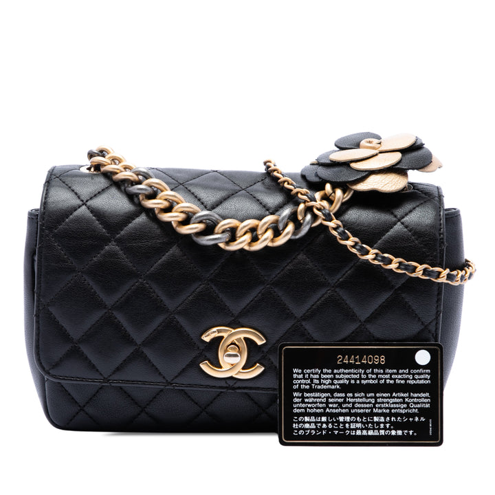 Chanel Matelassé Private Affair Camellia à rabat Moyen Cuir d'agneau