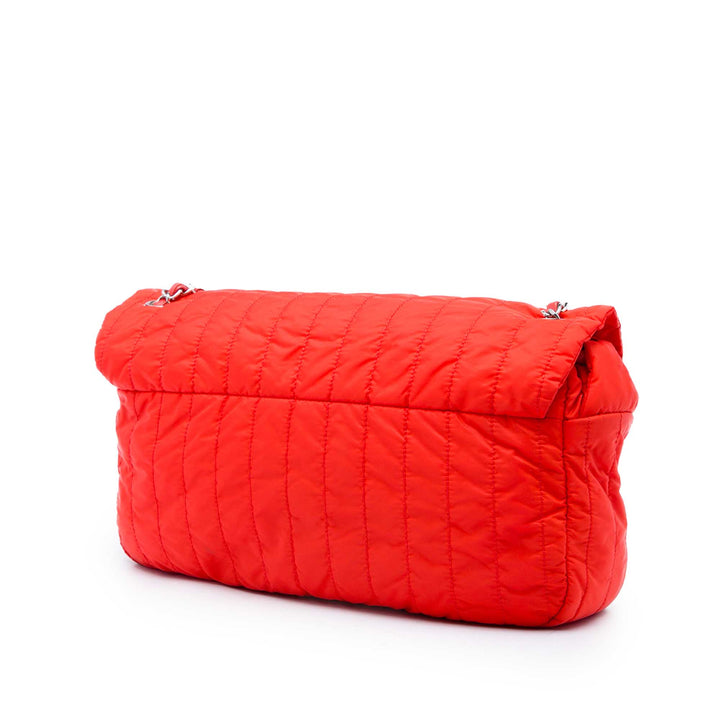 Chanel Matelassé Souple Shell à rabat Jumbo Rouge – vue 2 – GABY PARIS