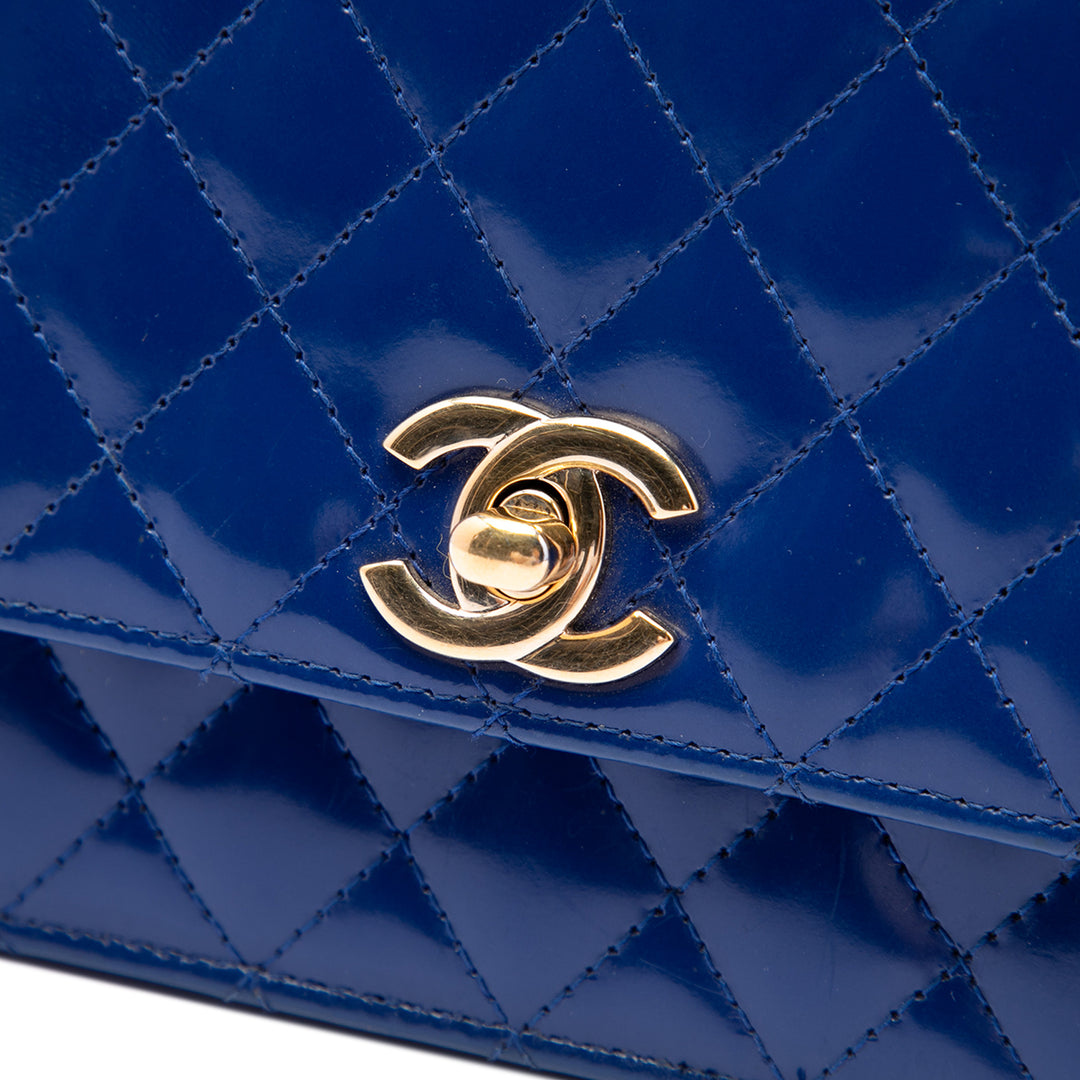 Chanel CC Matelassé Cuir d’agneau Long à rabat