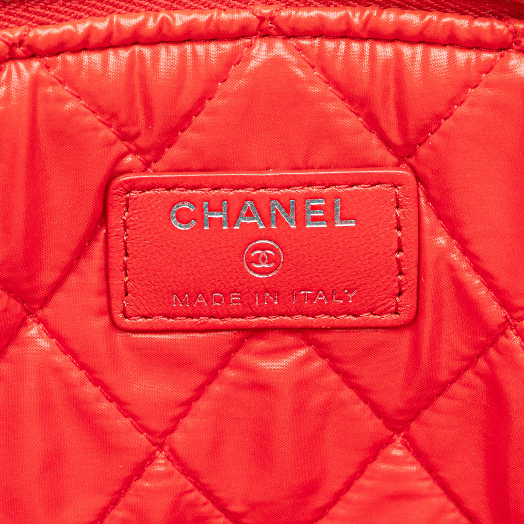 Large Quilted Lambskin O Case Clutch Red - Gaby Paris