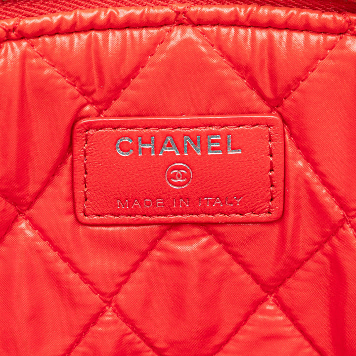 Large Quilted Lambskin O Case Clutch Red - Gaby Paris