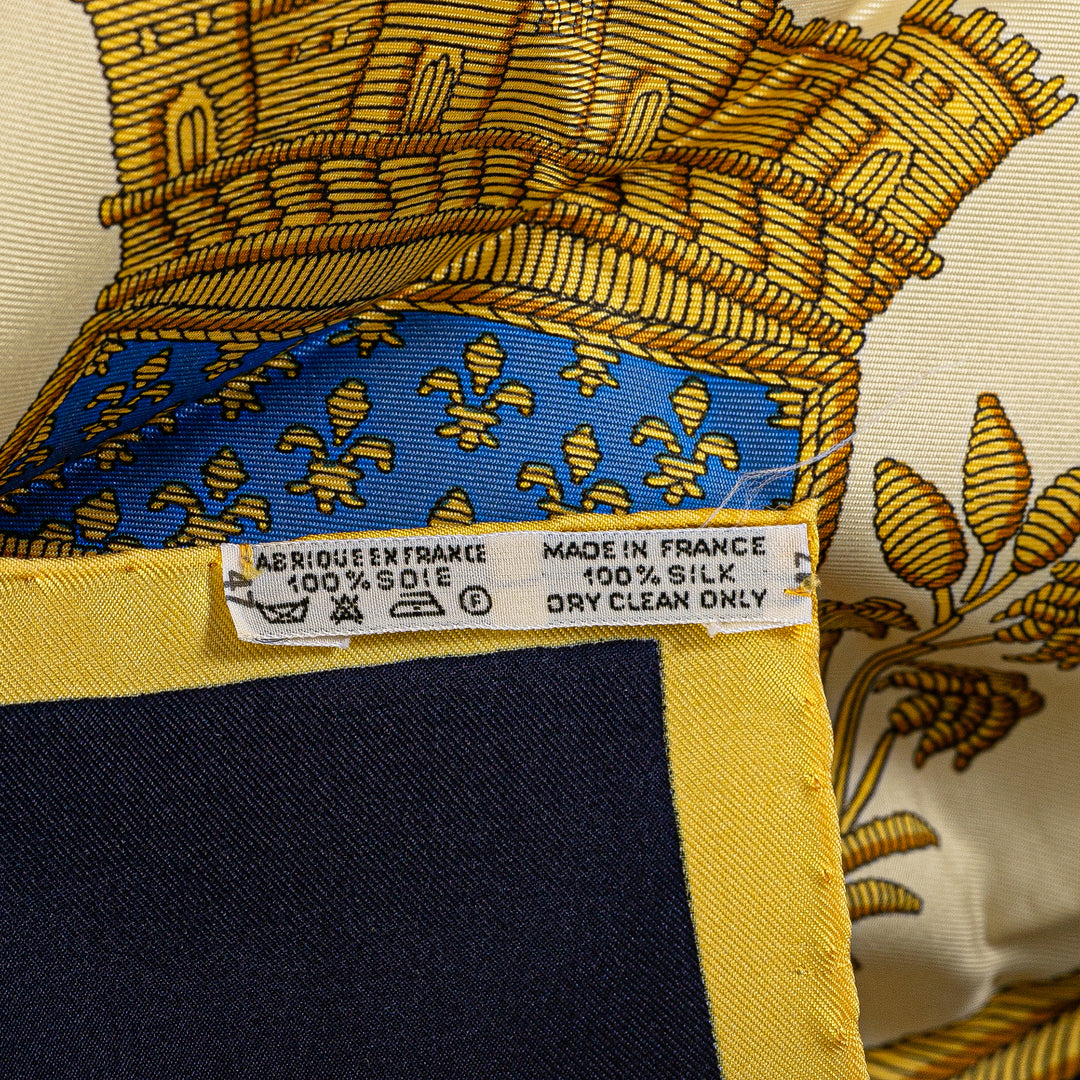 Hermès Les Armes de Paris Soie Foulard Blanc – GABY PARIS Authentique