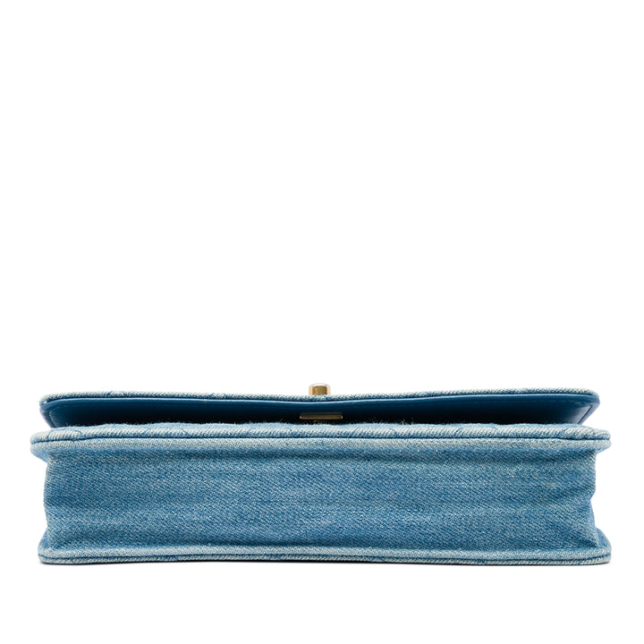 Chanel CC Matelassé Perle Crush Wallet on Chain Jean Bleu – vue 3 – GABY PARIS