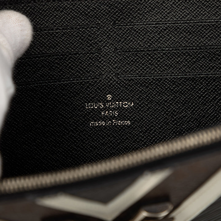 clouté Twist Wallet on Chain Épi Noir