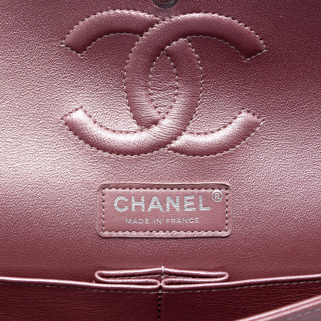 Chanel Medium Metallic Classic Cuir d’agneau Double rabat