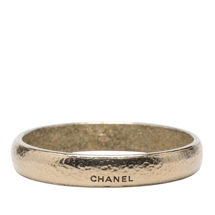 Chanel plaqué Logo Bangle