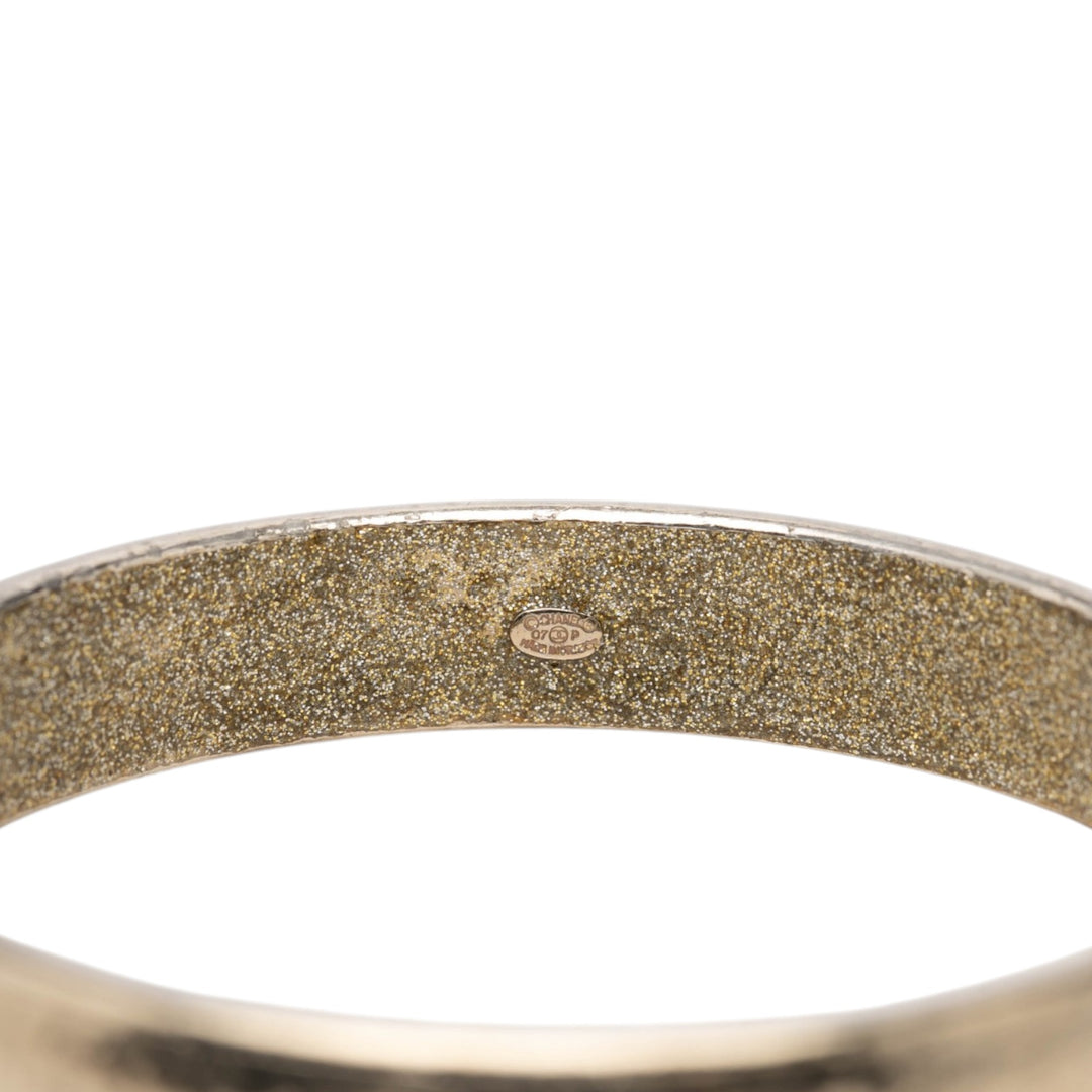 Chanel plaqué Logo Bangle