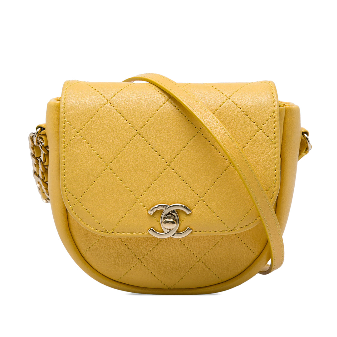 Chanel Surpiqué Casual Trip à rabat Cuir de chèvre Jaune – vue principale – GABY PARIS