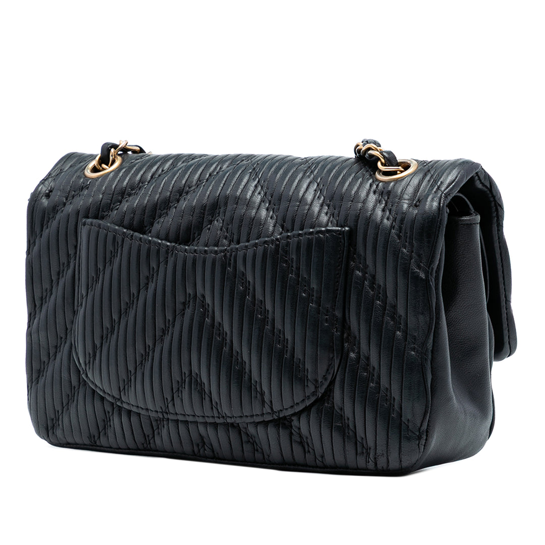 Chanel Medium Classic Chevron Cuir de veau Pleated Double rabat