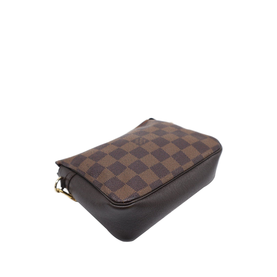 Louis Vuitton Trousse Pochette Damier Ébène Marron – vue 13 – GABY PARIS