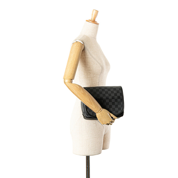 Damier Graphite Hanging Toiletry Kit Pouch Black - Gaby Paris