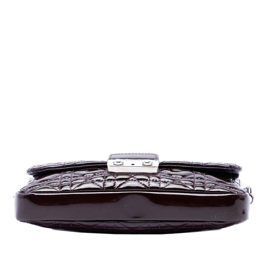 Dior Cannage New Lock Pochette Sac Violet – vue 3 – GABY PARIS