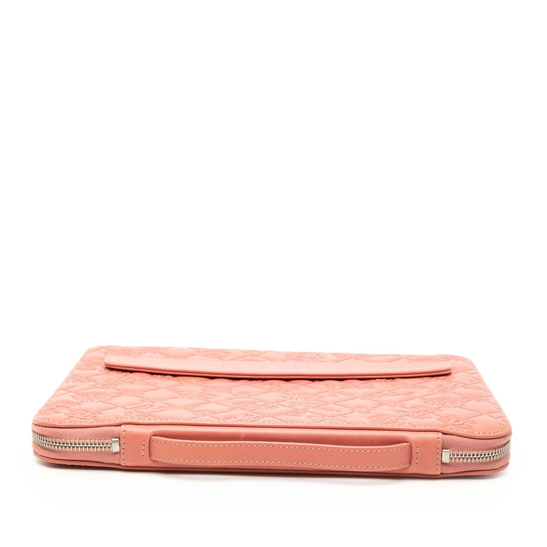 Chanel embossé Cuir d’agneau Lucky Symbols iPad Étui