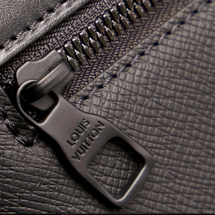 Louis Vuitton Taiga Rainbow Steamer PM Noir – GABY PARIS Authentique